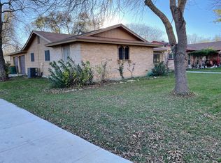 223 Royal Dr, Converse, TX 78109