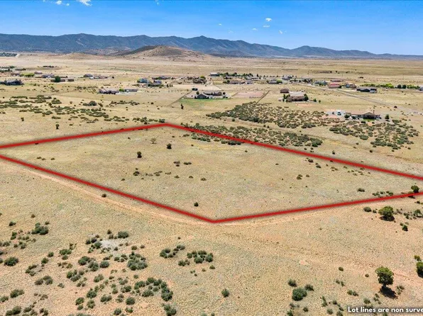 8375 N HOWLING Lane #13, Prescott Valley, AZ 86315