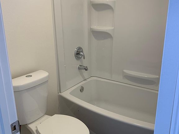 5th image of 601 Wisconsin St #Q