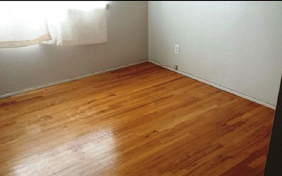 3rd image of 10401 Bellamah Ave NE
