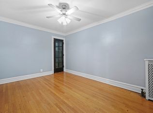 306 S Kenilworth Ave #2S-R1, Oak Park, IL 60302