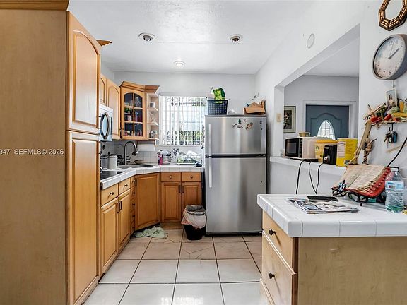5th image of 2300 NW 9th St