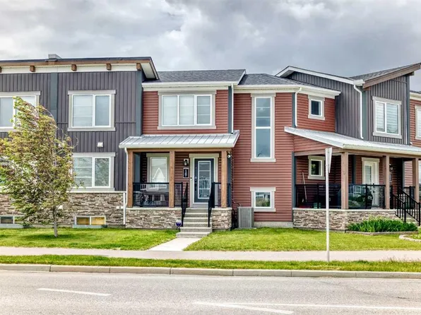 1207 NE 140th Ave NW, Calgary, AB T3P 0Y5