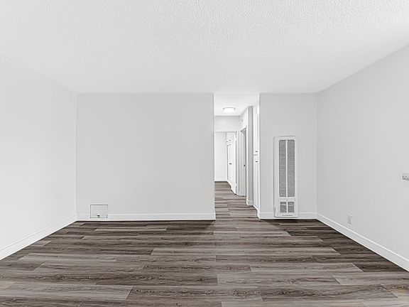 3rd image of 210 E 29th St APT 19