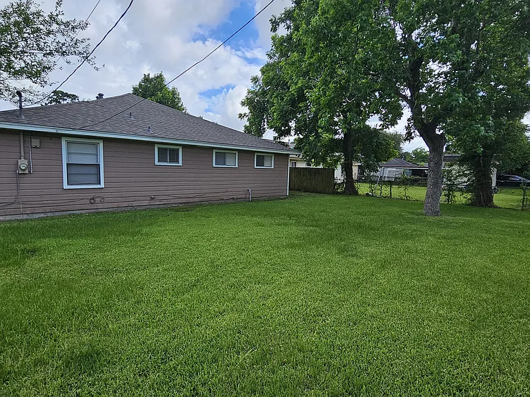 7325 Boggess Rd — Photo 19
