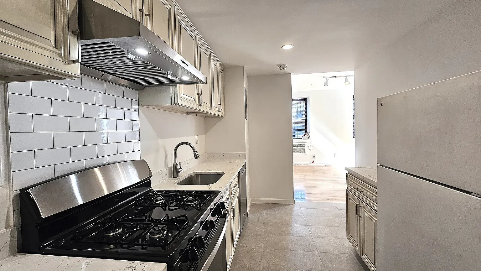 251 East 13th Street — Photo 4