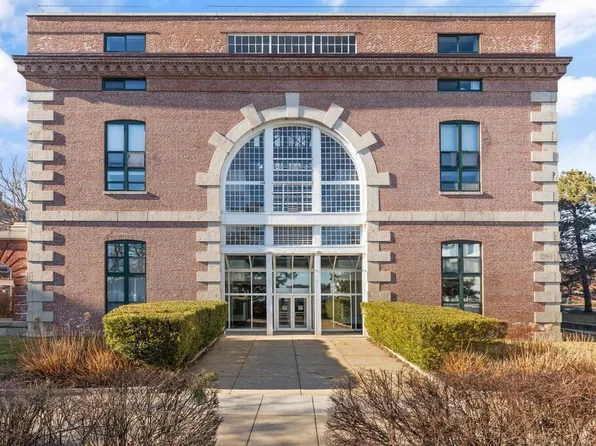 42 8th St APT 5101, Charlestown, MA 02129