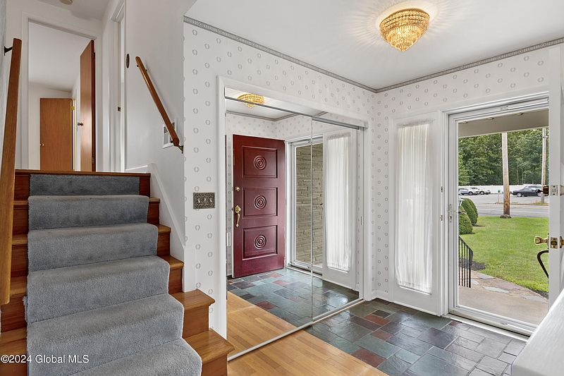 2nd image of 603 Saratoga Road