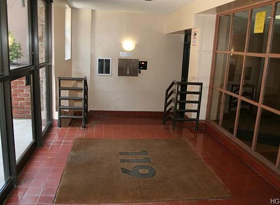 5th image of 117 S Highland Ave APT 2G