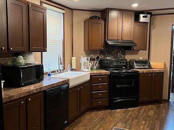 5th image of 11120 Mullet Ln