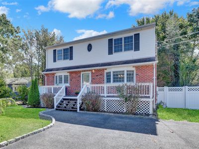 30 Kilroy Drive, Mastic, NY, 11950