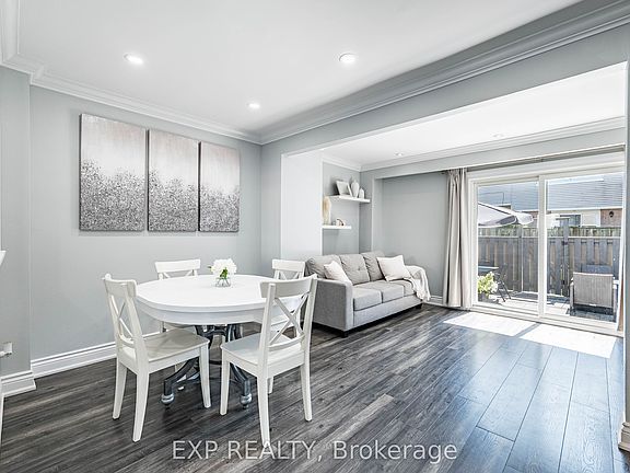 5th image of 400 Mississauga Valley Blvd #38