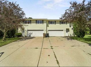 9 Bahr Cir, Madison, WI 53719