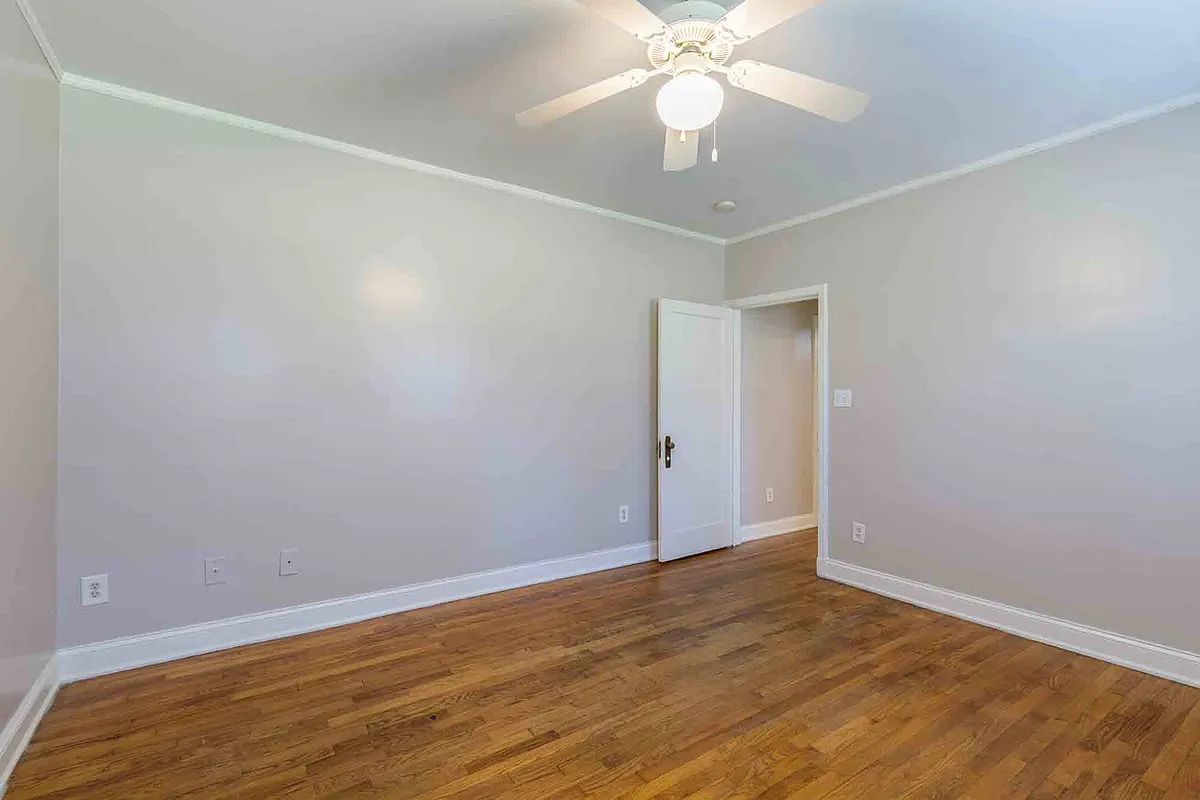 Building Photo - Kinston Oaks Apartments