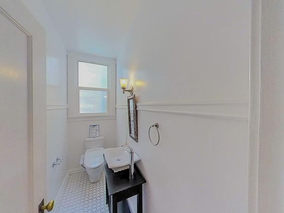 5th image of 54 Langton St