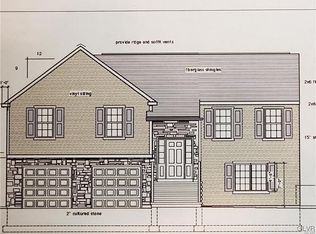 5454 Ledge Rd N, Slatington, PA 18080