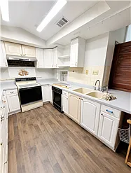 2903 W Bay St #2 — Photo 12