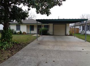 1004 Wimberly St, Angleton, TX 77515