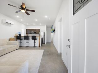 1020 10th St, Hempstead, TX 77445