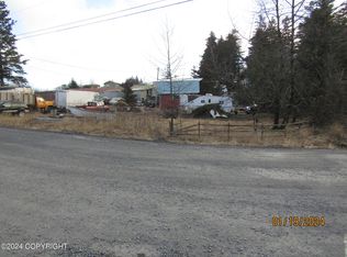 3026 Melnitsa Ln, Kodiak, AK 99615