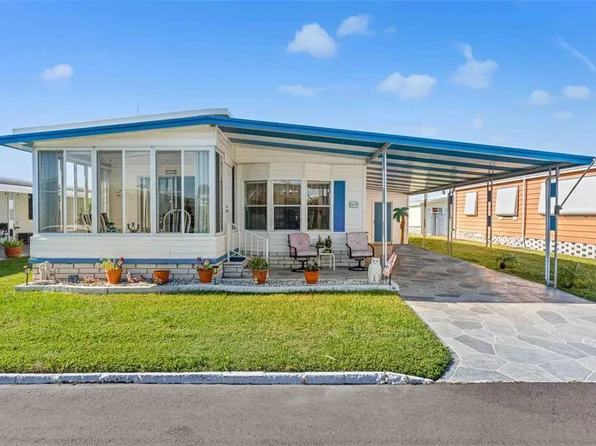 2029 Wailua Dr, Holiday, FL 34691