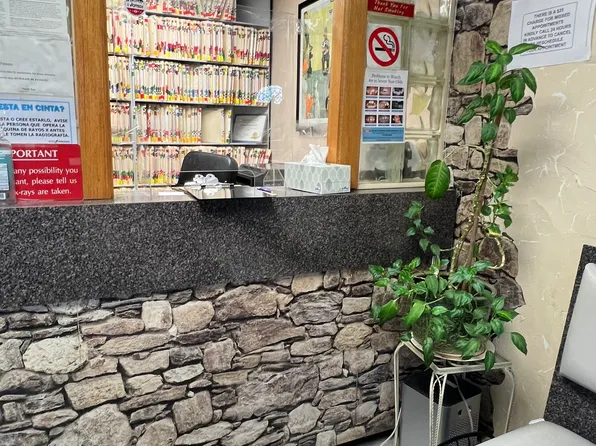 207 Ocean Parkway image 9 of 11