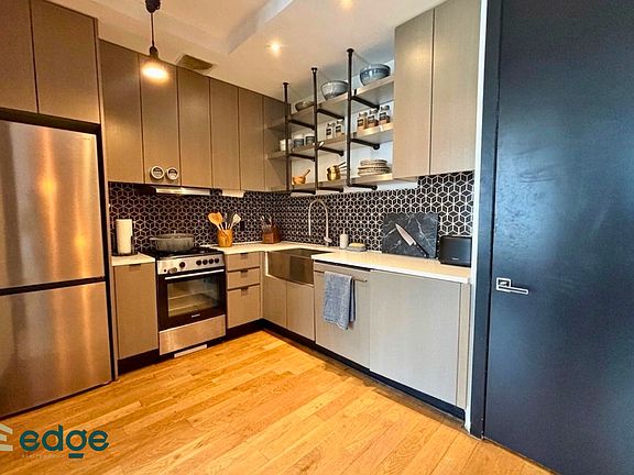 2nd image of 82 Jefferson St #1H