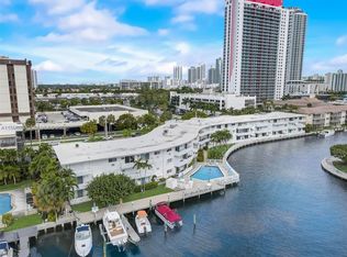 2500 Diana Dr APT 305, Hallandale, FL 33009
