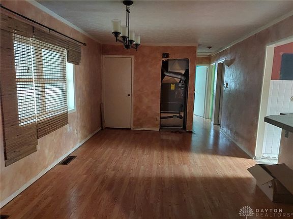 5th image of 114 Parkgrove Dr
