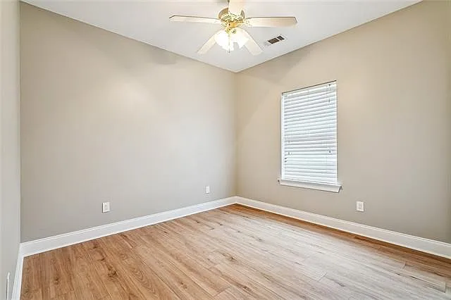 397 Brown Thrasher Loop S — Photo 15
