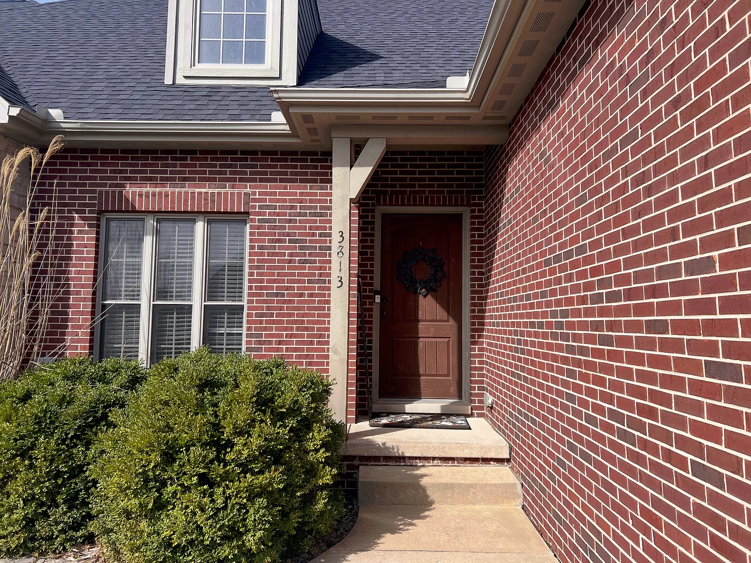 2 bed, 1810 sqft, $2,500 — Photo 3