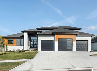 21202 C St, Elkhorn, NE 68022