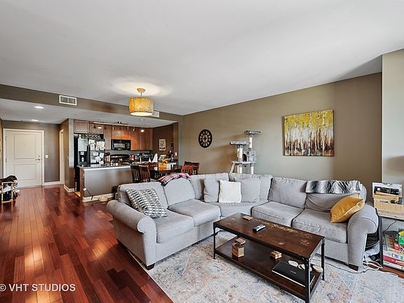 5th image of 300 Anthony Ave Unit 206