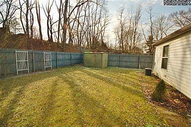 4th image of 45 Elmwood Dr