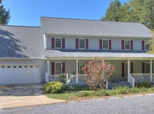 1197 Logans Ridge Rd, Cleveland, GA 30528