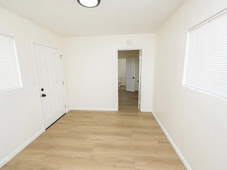 1053 Florence St — Photo 5