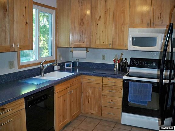 5th image of 3329 Sierra Cir