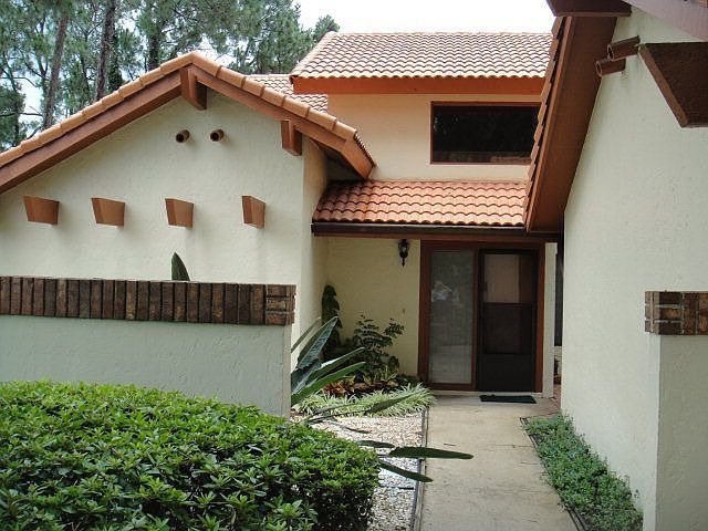 1st image of 57 Village Cir #57