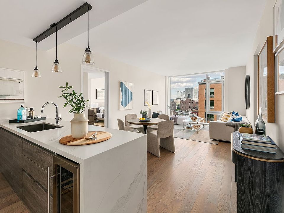 1st image of 505 W 43rd St #12B