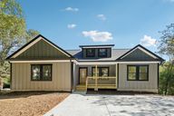 Tarleton Ave-S2410-001