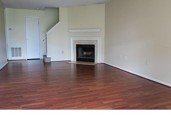 3rd image of 3107 Hemmingway Dr