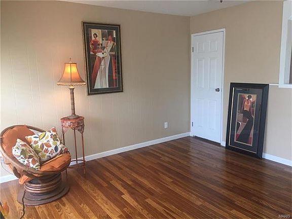 2nd image of 1855 Layven Ave