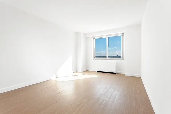 Rented by Olnick Organization | media 3