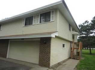 10586 Martin St NW, Coon Rapids, MN 55433