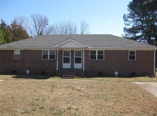 409 Plainfield Ave, Chesapeake, VA 23320
