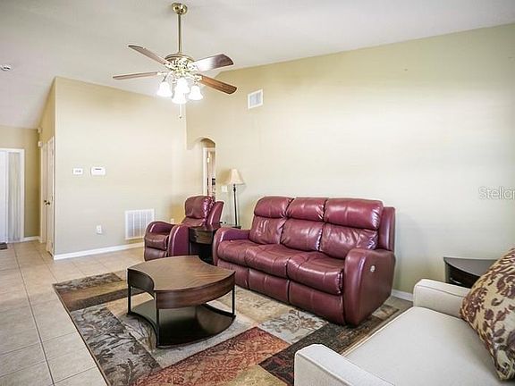 3rd image of 606 Cheetah Ln