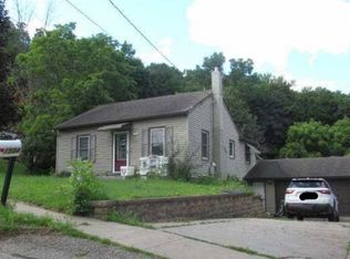 1504 Phelps St, Red Wing, MN 55066