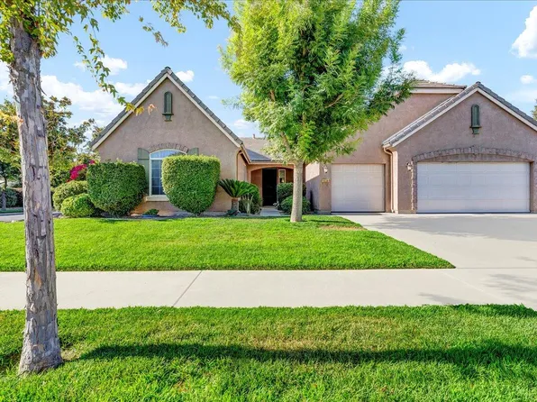 5038 W Reese Court, Visalia, CA 93277
