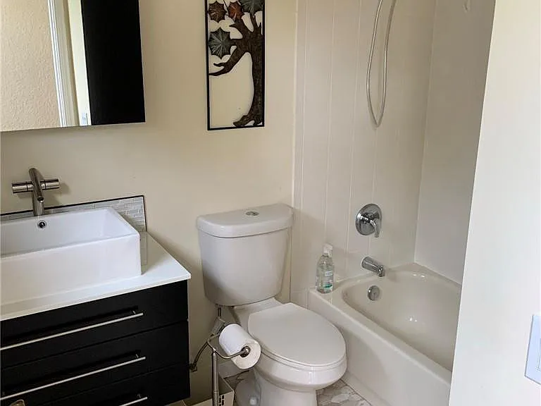 16445 SW 31st St — Photo 9