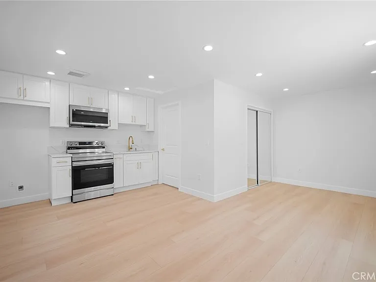 6235 Banner Ave #1/2 — Photo 4